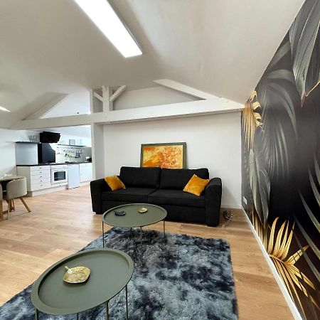 Gite De La Fauvette Saintes Apartment Екстериор снимка